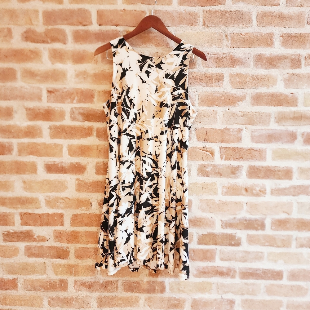 Anne Klein - Sleeveless Midi Dress - Abstract Print - Lightweight - Size 10 NEW!